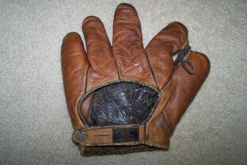 Al Mamaux D&M G40 Back